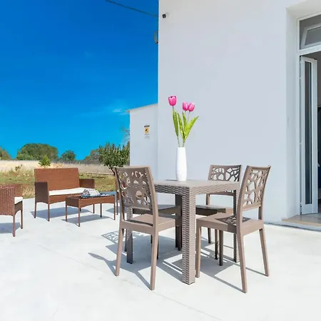 Monolocale Vela Nuovo Con Wi-fi, Clima E Giardino A Torre Lapillo Nardò