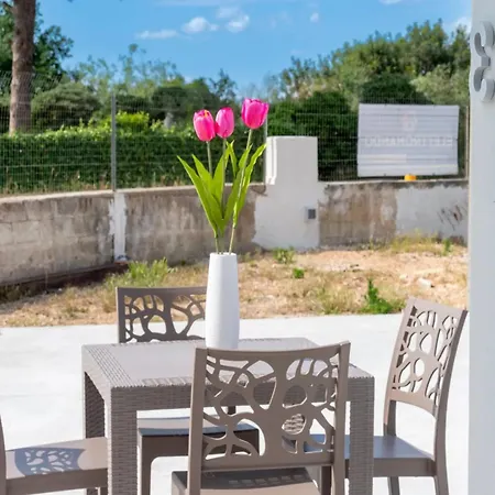 Dom wakacyjny Monolocale Vela Nuovo Con Wi-fi, Clima E Giardino A Torre Lapillo Nardò